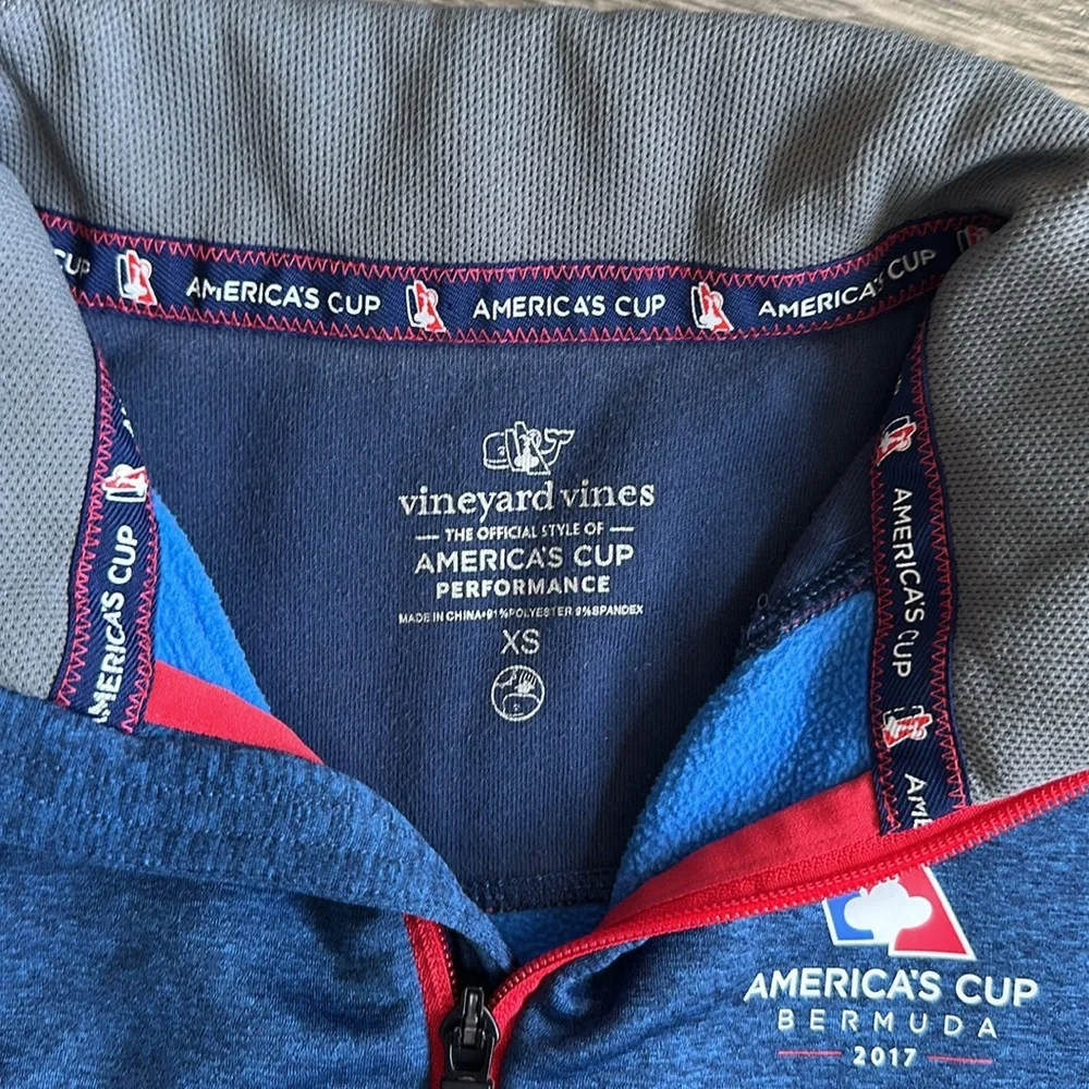 Vineyard vines America's Cup 2017 1/4 zip Men's Blue and‎ Red Sweater XS